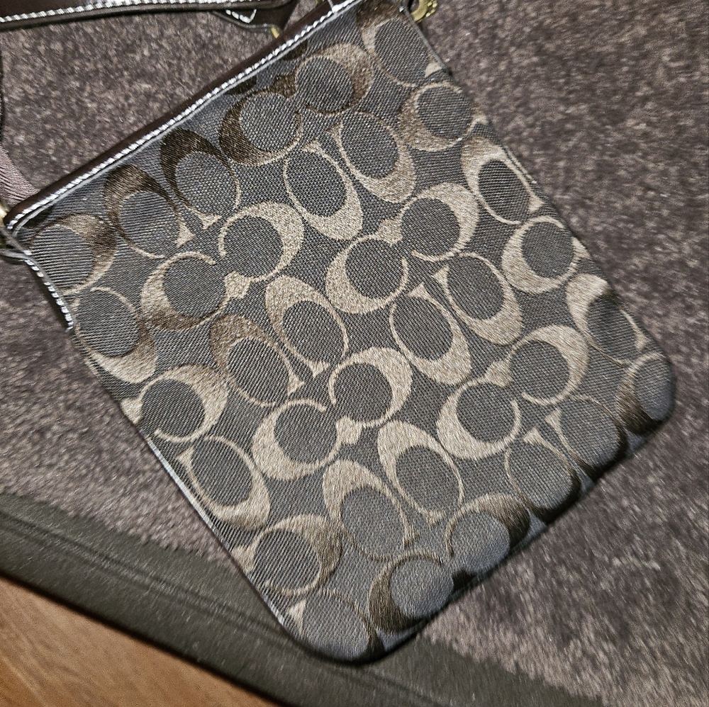 Coach Brown Cross Body Bag, NWOT. Measurements In Pics - Picture 3 of 13